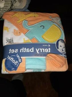Gerber Giraffe Elephant 4 PC BATH SET  Hooded Towel, 3 Washc